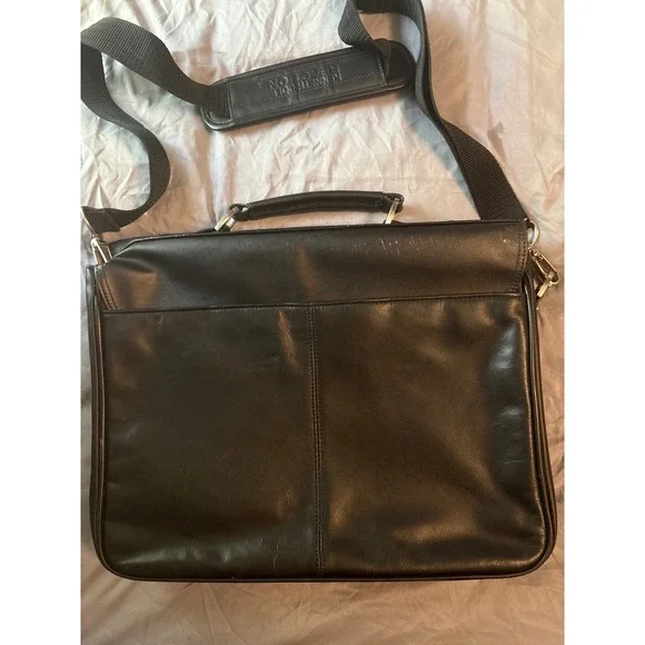 Kenneth Cole Reaction‎ Show Business 16 Black Leather Laptop Messenger Bag